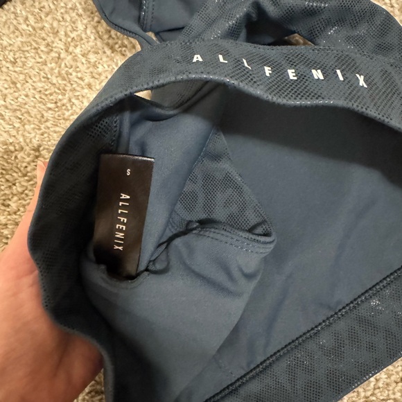 Sports bra bundle - Picture 3 of 5